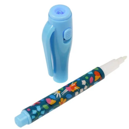 Pero s neviditelným inkoustem pro víly!