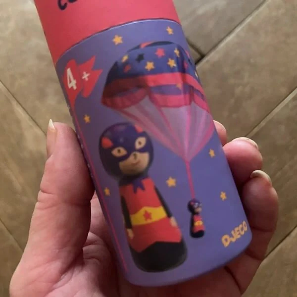 Dřevěný parašutista Flying Heroes - Super Cat