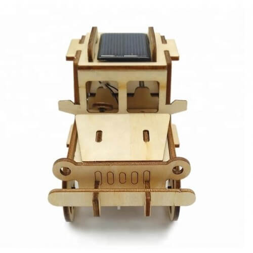 Džíp na solární pohon - bazar