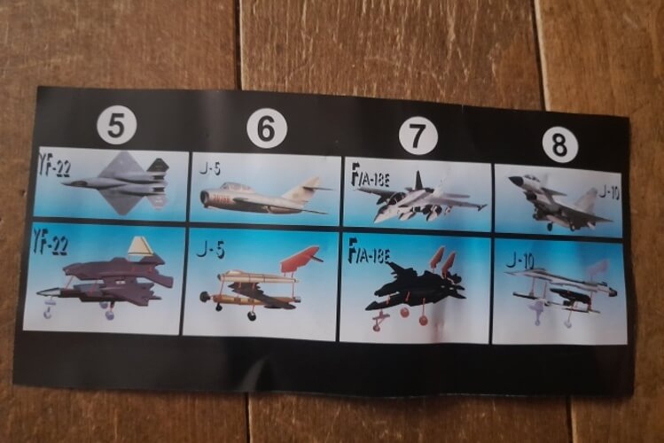 Dvě stíhací letadla - model